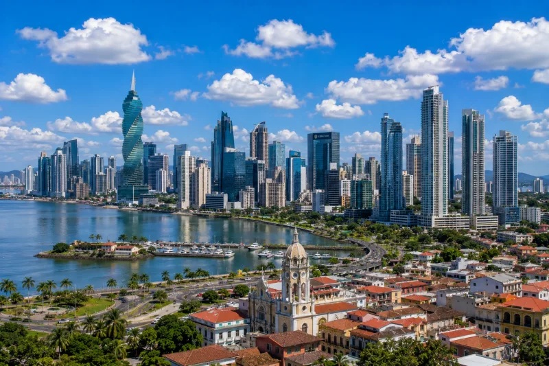 Vista urbana de Ciudad de Panamá como contexto empresarial de Panamá