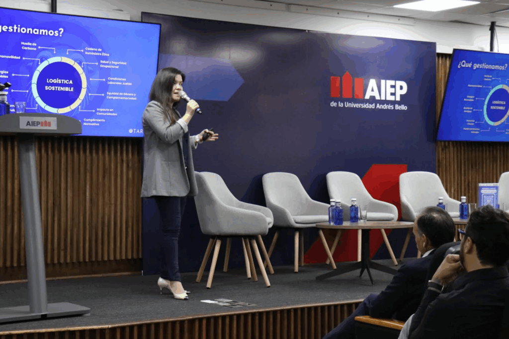 Simoné Oliva, conferencista para eventos corporativos sobre Sostenibilidad Corporativa